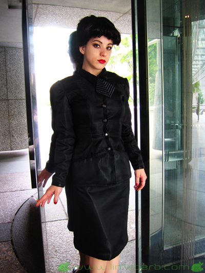 Rachael of BladeRunner, costume by limebarb.com. Photo by Jia, 2006