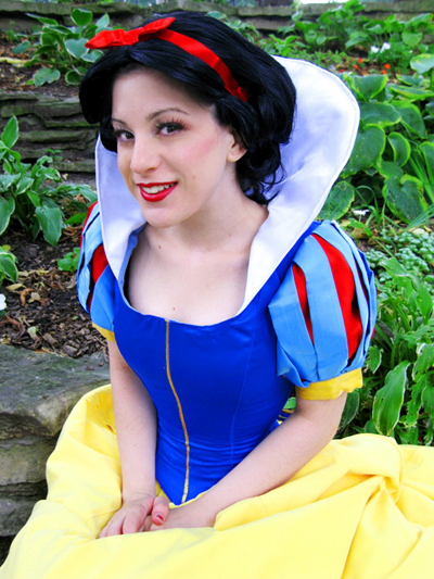 Snow White - Photo by Jia 2006