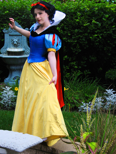 Snow White - Photo by Jia 2006