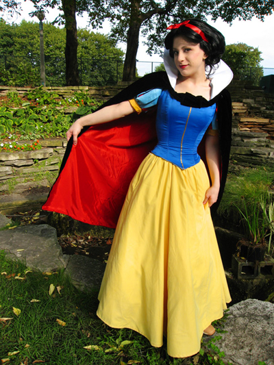 Snow White - Photo by Jia 2006